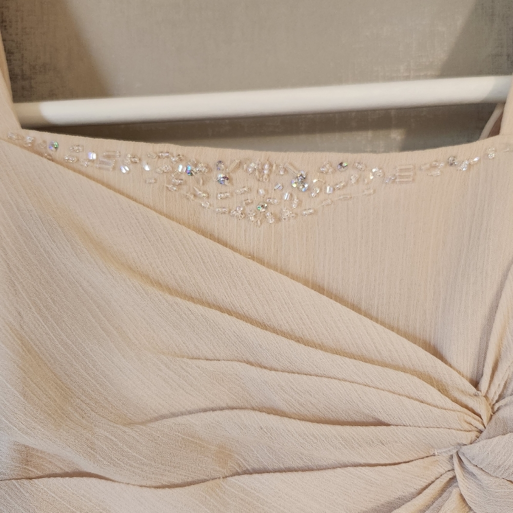 David's Bridal Crinkle Chiffon Dress with Twist Front in Champagne, size 10 Girl - Picture 6 of 10